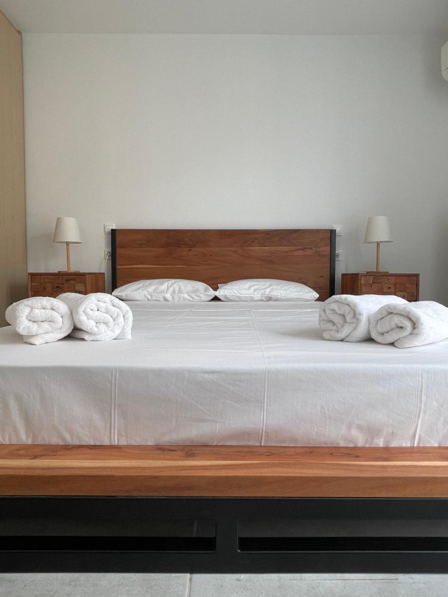Athenian Modern 2Bd Apt Next To Metro And Archaeological Museum Экстерьер фото