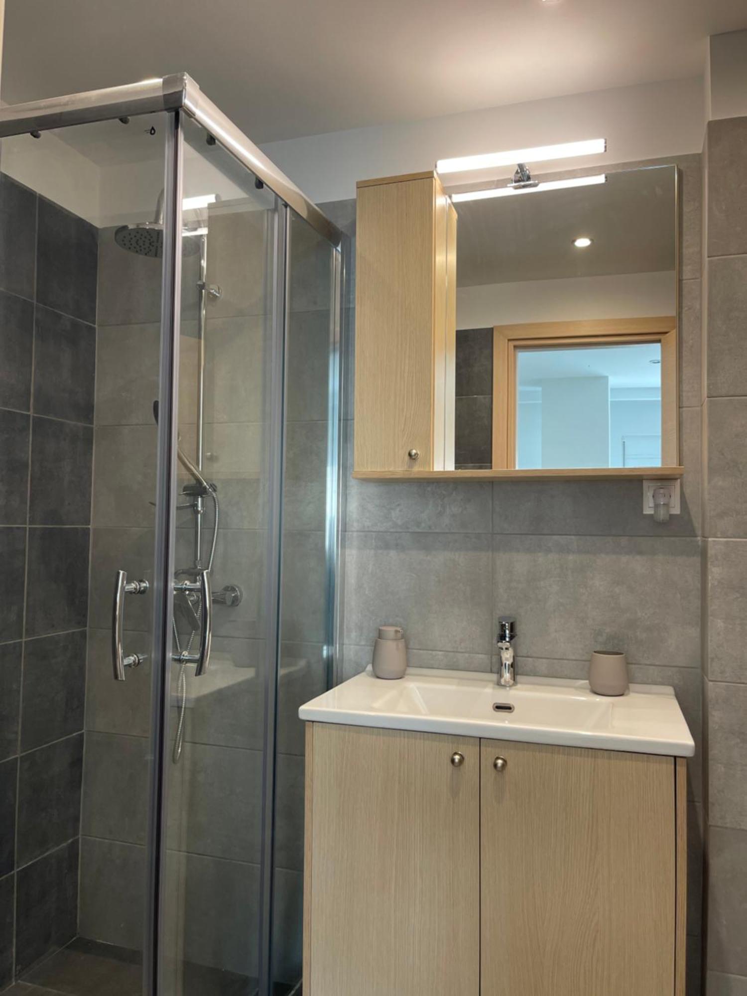 Athenian Modern 2Bd Apt Next To Metro And Archaeological Museum Экстерьер фото